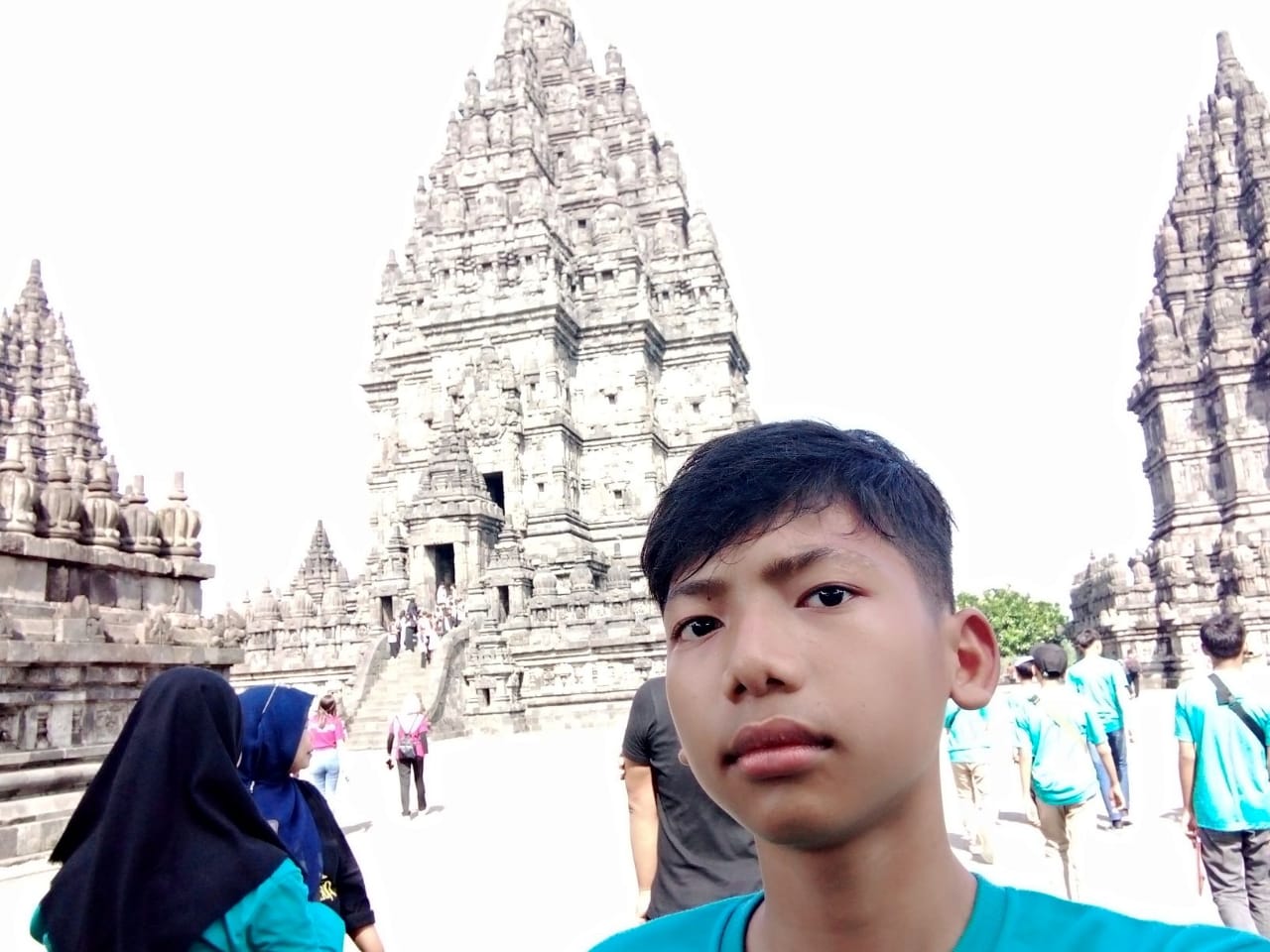 white sea of clouds. 